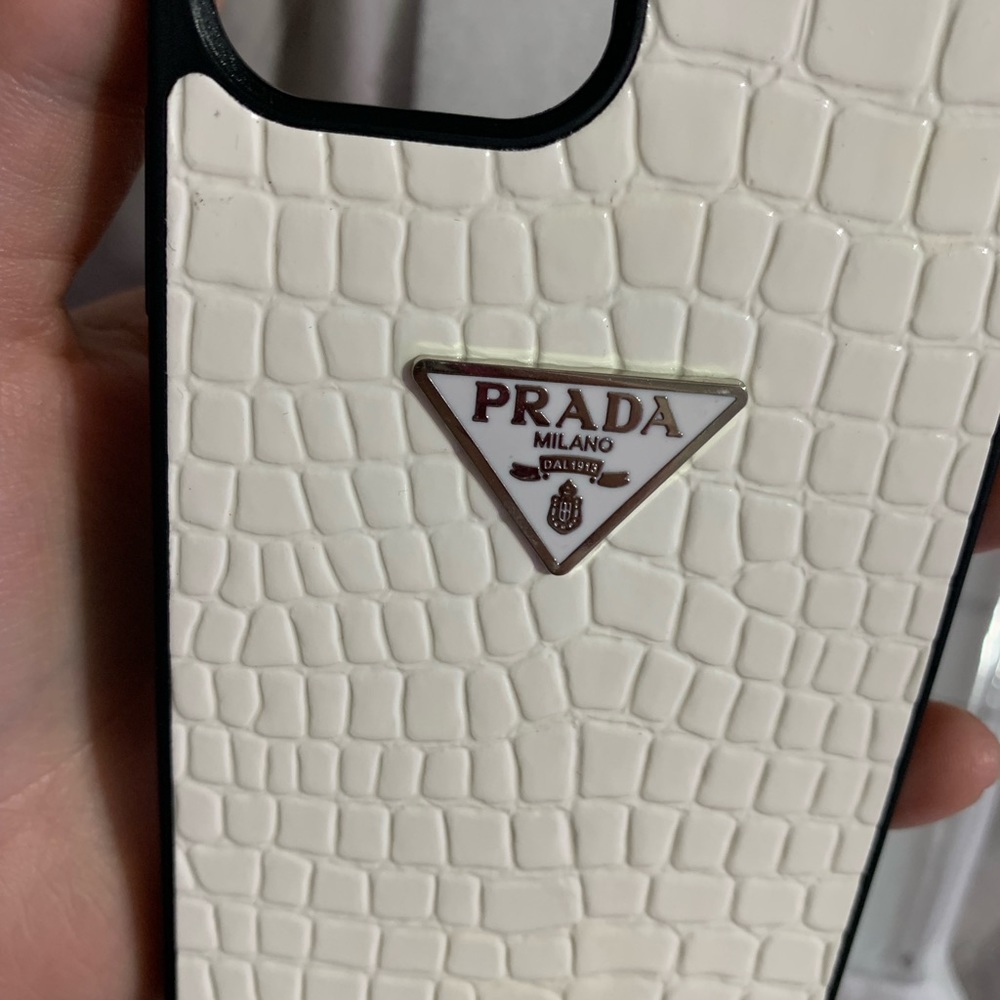 iPhone 12 case - Picture 4 of 4